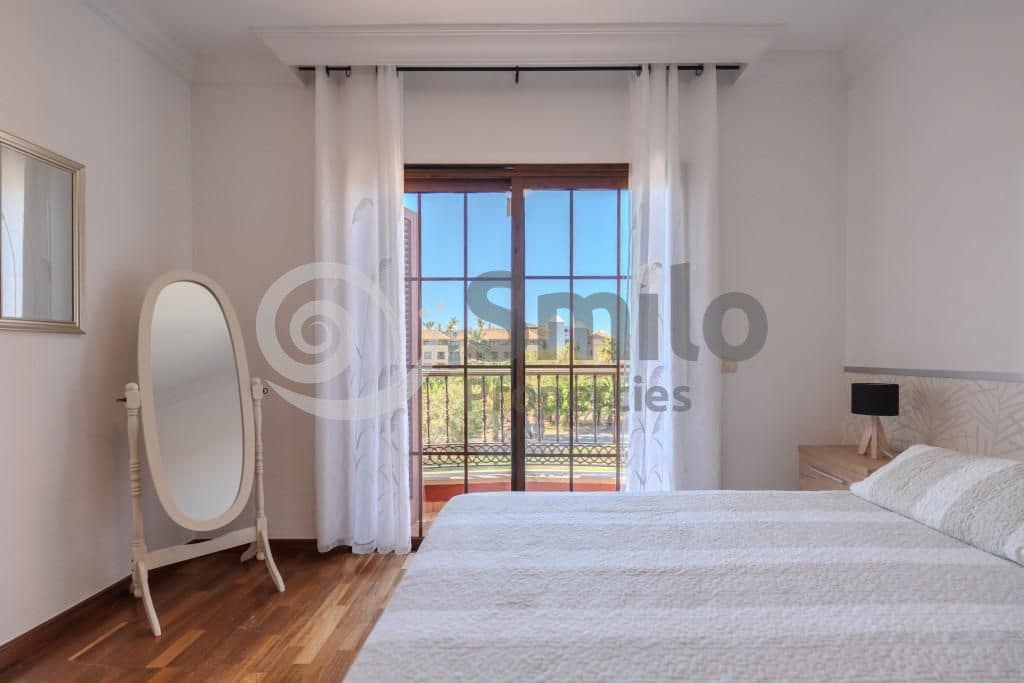 Chalet de 3 habitaciones en Adeje en venta con piscina garaje - 1.280.000 € (Ref: 9453674)