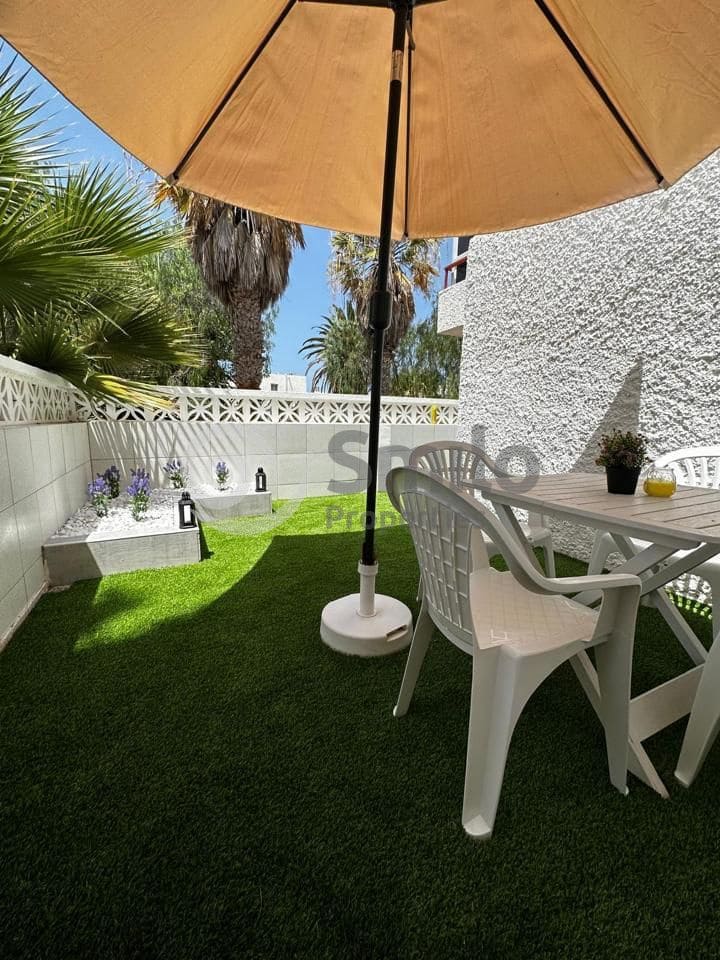 1 bedroom Flat for sale in Arona with pool garage - € 160,000 (Ref: 9460748)