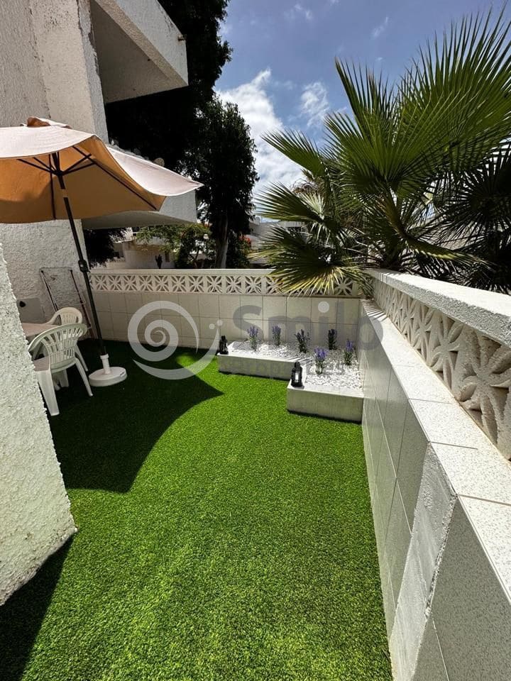 1 bedroom Flat for sale in Arona with pool garage - € 160,000 (Ref: 9460748)