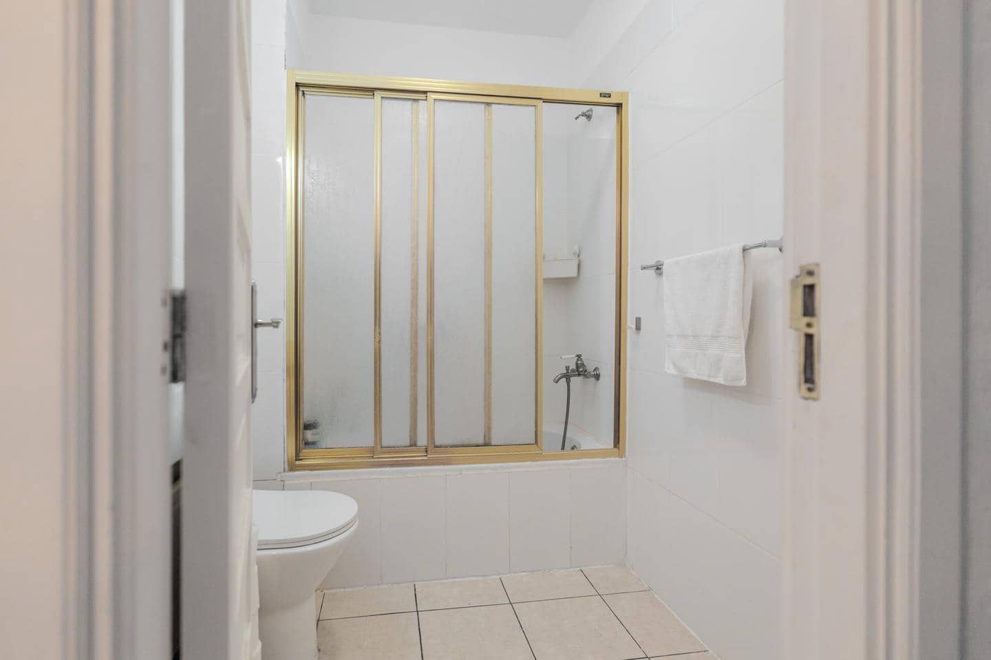 2 sovrum Lägenhet till salu i Arona med pool - 257 000 € (Ref: 9470003)