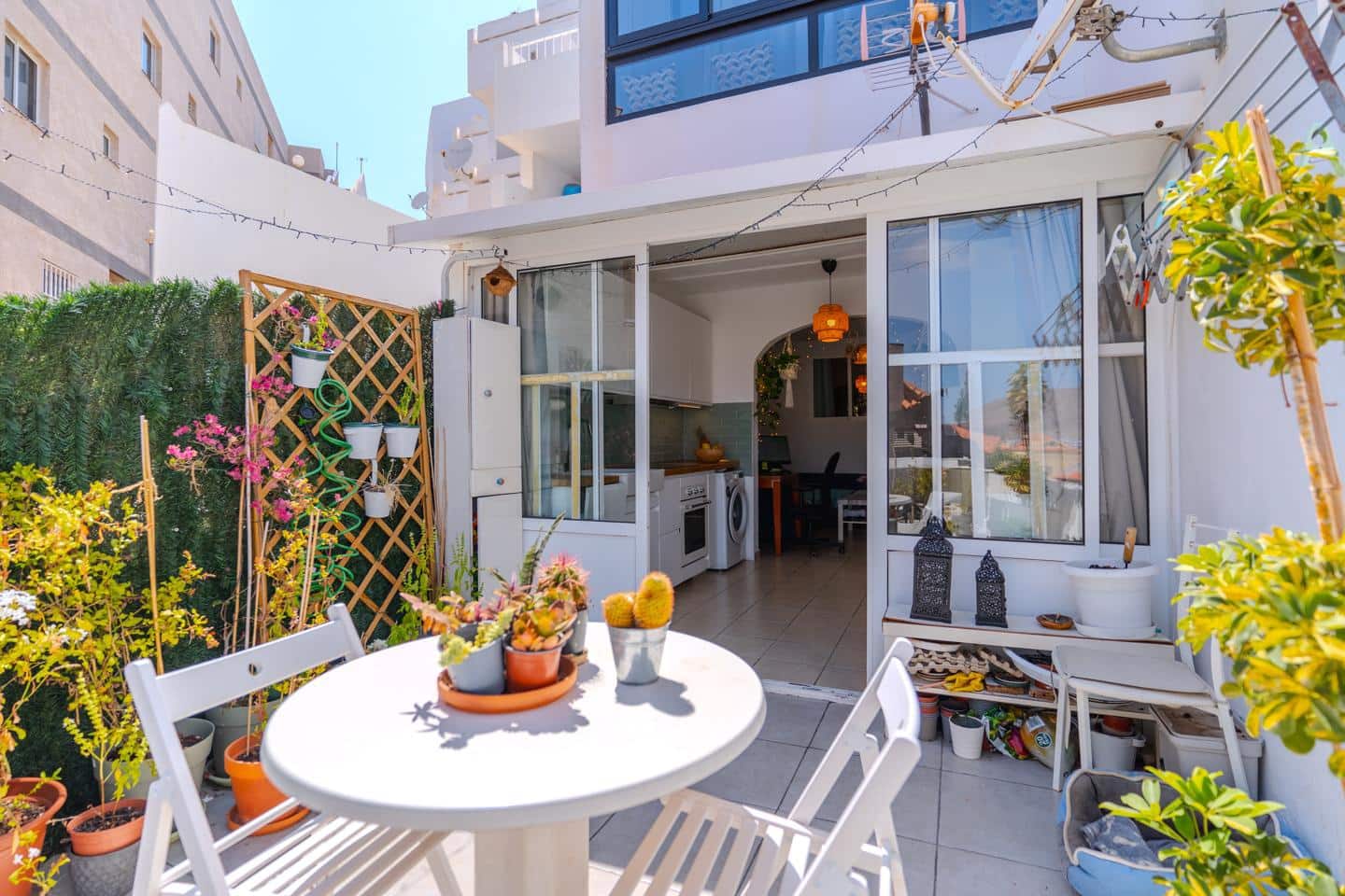 2 sovrum Lägenhet till salu i Arona med pool - 257 000 € (Ref: 9470003)