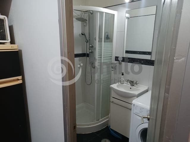 Asunto vuokrattavana paikassa Costa del Silencio, Arona mukana uima-altaan 
autotalli - 900 € (Ref: 9495384)