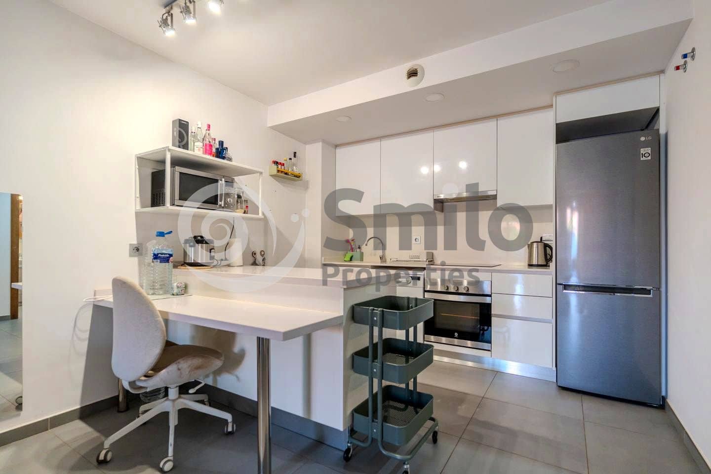 2 bedroom Flat for sale in Granadilla de Abona with pool garage - € 345,000 (Ref: 9543453)