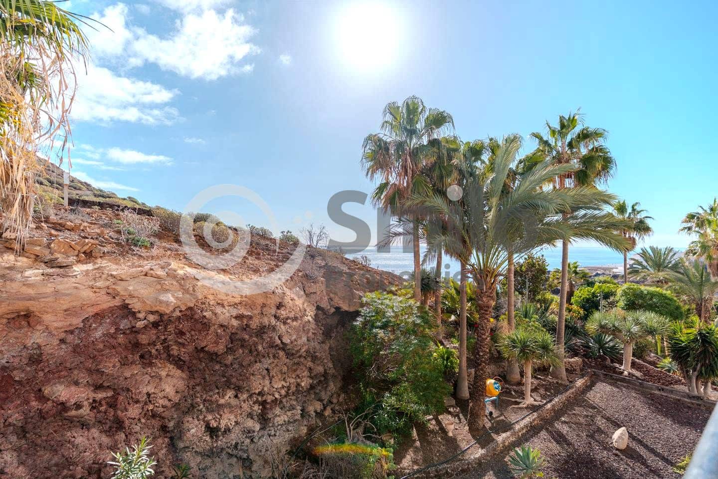 1 sovrum Lägenhet till salu i Arona med pool - 220 000 € (Ref: 9552658)