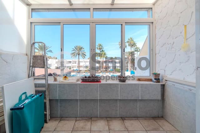 Appartamento in vendita in Costa del Silencio, Arona con piscina - 99.900 € (Rif: 9552659)