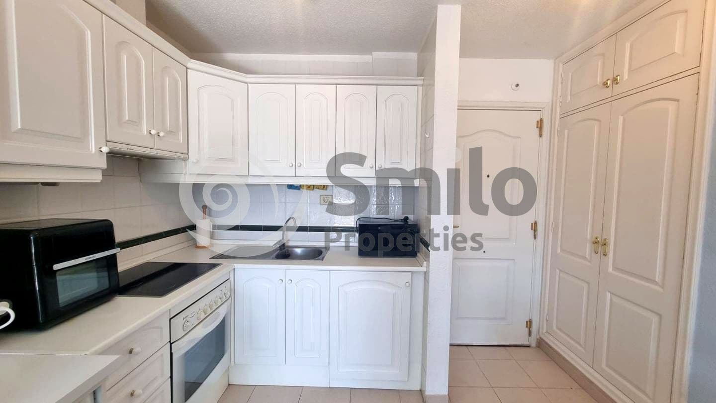 Piso de 1 habitación en Costa del Silencio en venta con piscina - 220.000 € (Ref: 9564008)