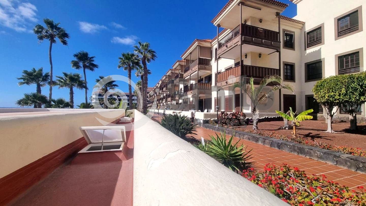 Piso de 1 habitación en Costa del Silencio en venta con piscina - 220.000 € (Ref: 9564008)