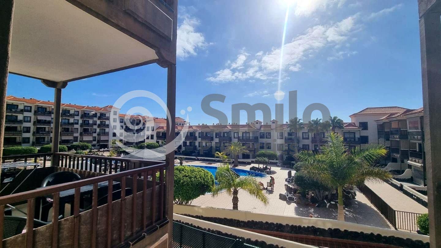 Piso de 1 habitación en Costa del Silencio en venta con piscina - 220.000 € (Ref: 9564008)