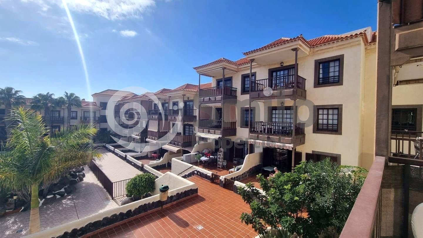 Piso de 1 habitación en Costa del Silencio en venta con piscina - 220.000 € (Ref: 9564008)