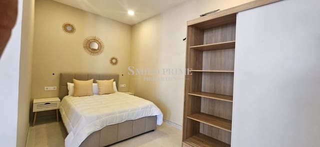 Piso en Costa del Silencio, Arona en venta con piscina - 225.000 € (Ref: 9566783)