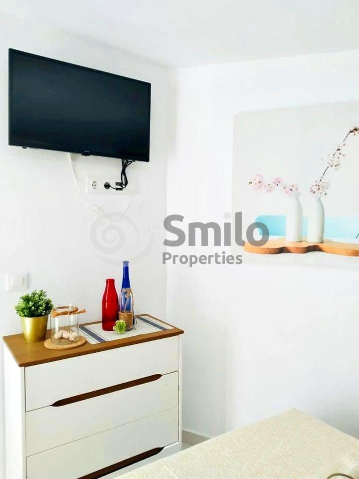 Bungalow de 3 habitaciones en Arona en venta con piscina - 450.000 € (Ref: 9572186)