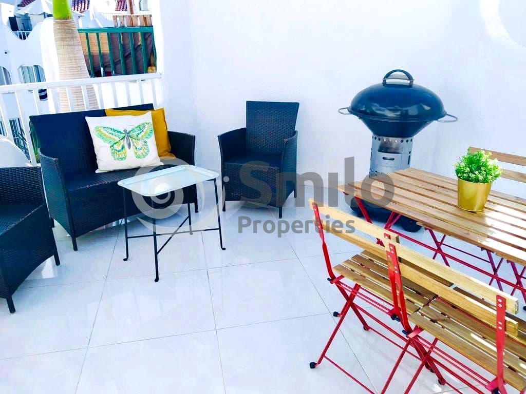 Bungalow de 3 habitaciones en Arona en venta con piscina - 450.000 € (Ref: 9572186)