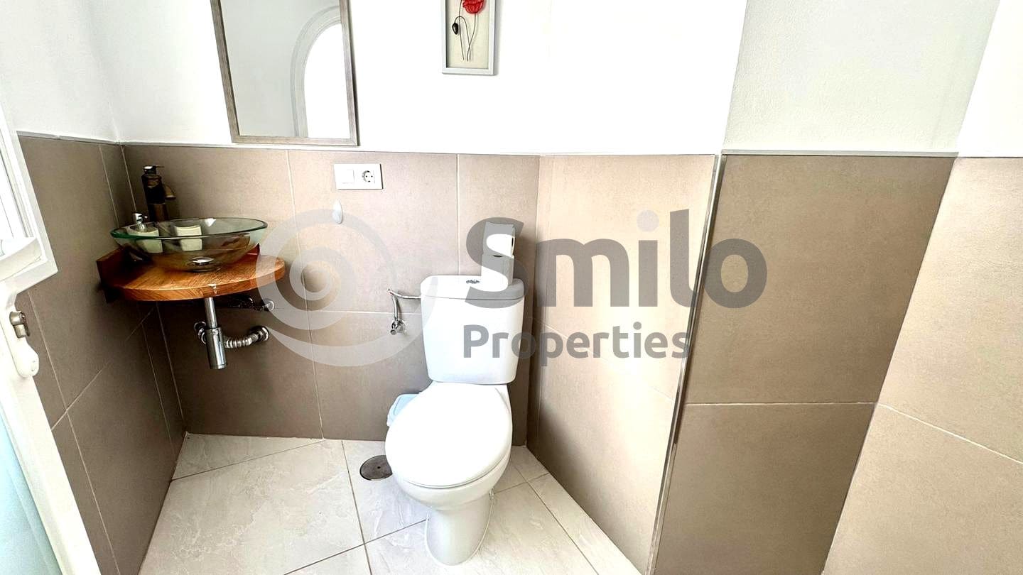 Bungalow de 3 habitaciones en Arona en venta con piscina - 450.000 € (Ref: 9572186)