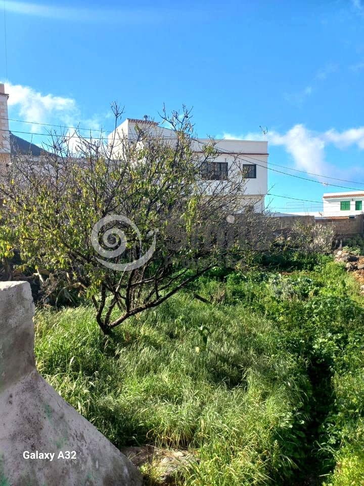 Rakentamaton maa myytävänä paikassa Santiago del Teide - 190 000 € (Ref: 9598143)