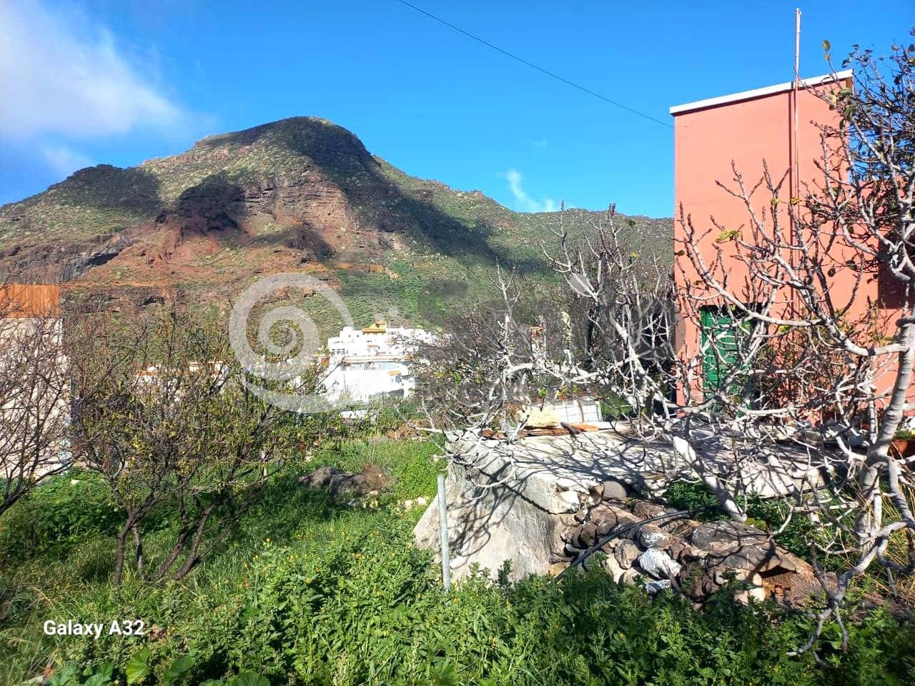 Rakentamaton maa myytävänä paikassa Santiago del Teide - 190 000 € (Ref: 9598143)