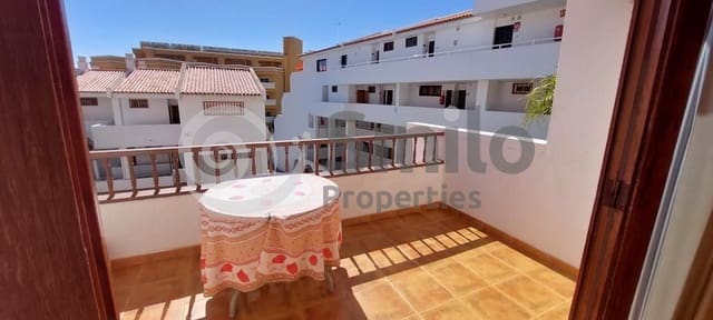 Asunto myytävänä paikassa Torviscas Bajo, Adeje mukana uima-altaan 
autotalli - 245 000 € (Ref: 9614485)