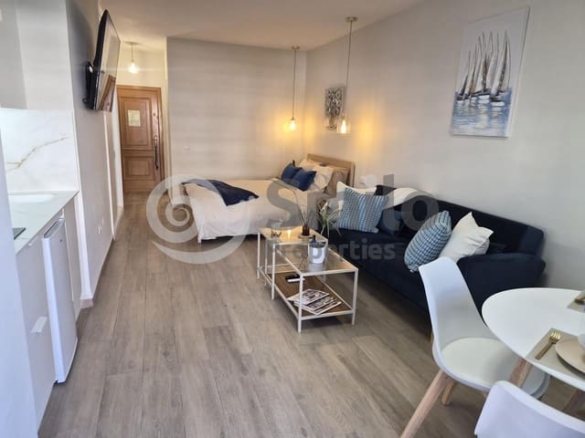 Flat for sale in Puerto de la Cruz with pool garage - € 219,000 (Ref: 9618728)