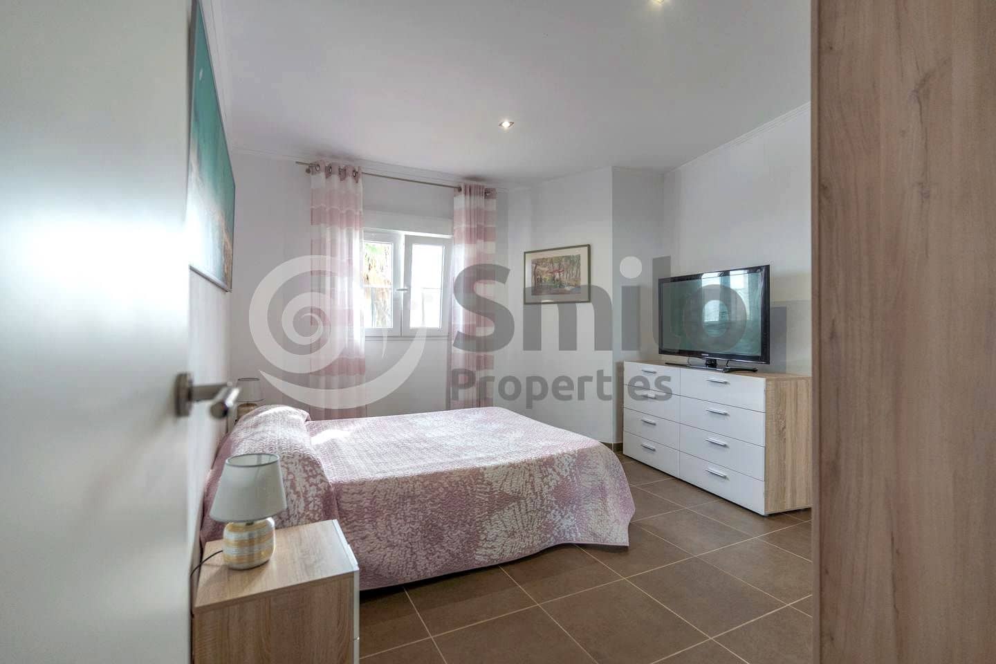 6 makuuhuone Huvila myytävänä paikassa Candelaria mukana uima-altaan 
autotalli - 840 000 € (Ref: 9626935)