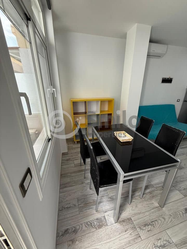 1 quarto Apartamento para venda em Adeje com piscina - 210 000 € (Ref: 9628192)