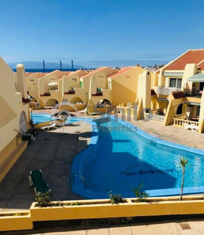 1 quarto Apartamento para venda em Adeje com piscina - 210 000 € (Ref: 9628192)