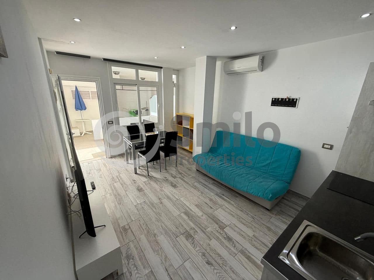1 quarto Apartamento para venda em Adeje com piscina - 210 000 € (Ref: 9628192)