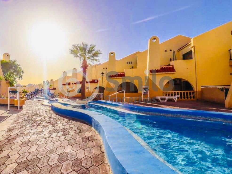 1 quarto Apartamento para venda em Adeje com piscina - 210 000 € (Ref: 9628192)