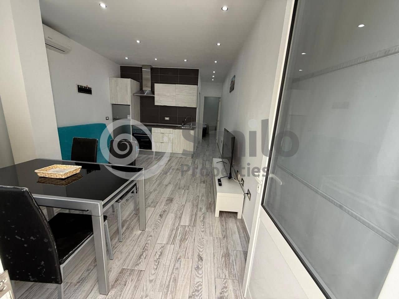 1 quarto Apartamento para venda em Adeje com piscina - 210 000 € (Ref: 9628192)