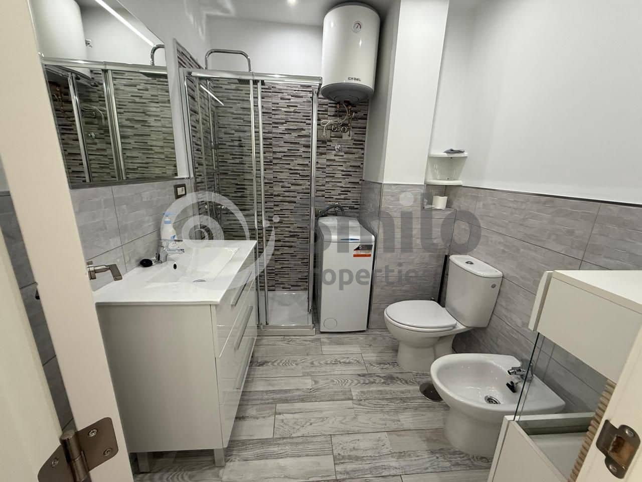 1 quarto Apartamento para venda em Adeje com piscina - 210 000 € (Ref: 9628192)