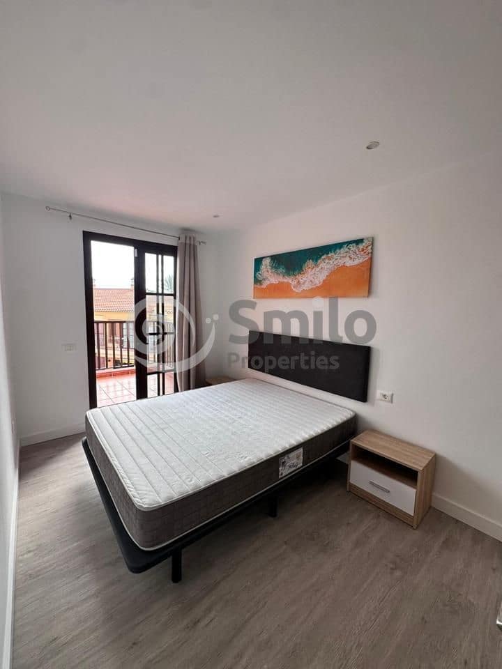 2 sovrum Lägenhet till salu i Arona med pool garage - 279 000 € (Ref: 9628193)