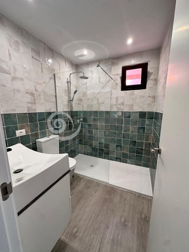 2 sovrum Lägenhet till salu i Arona med pool garage - 279 000 € (Ref: 9628193)