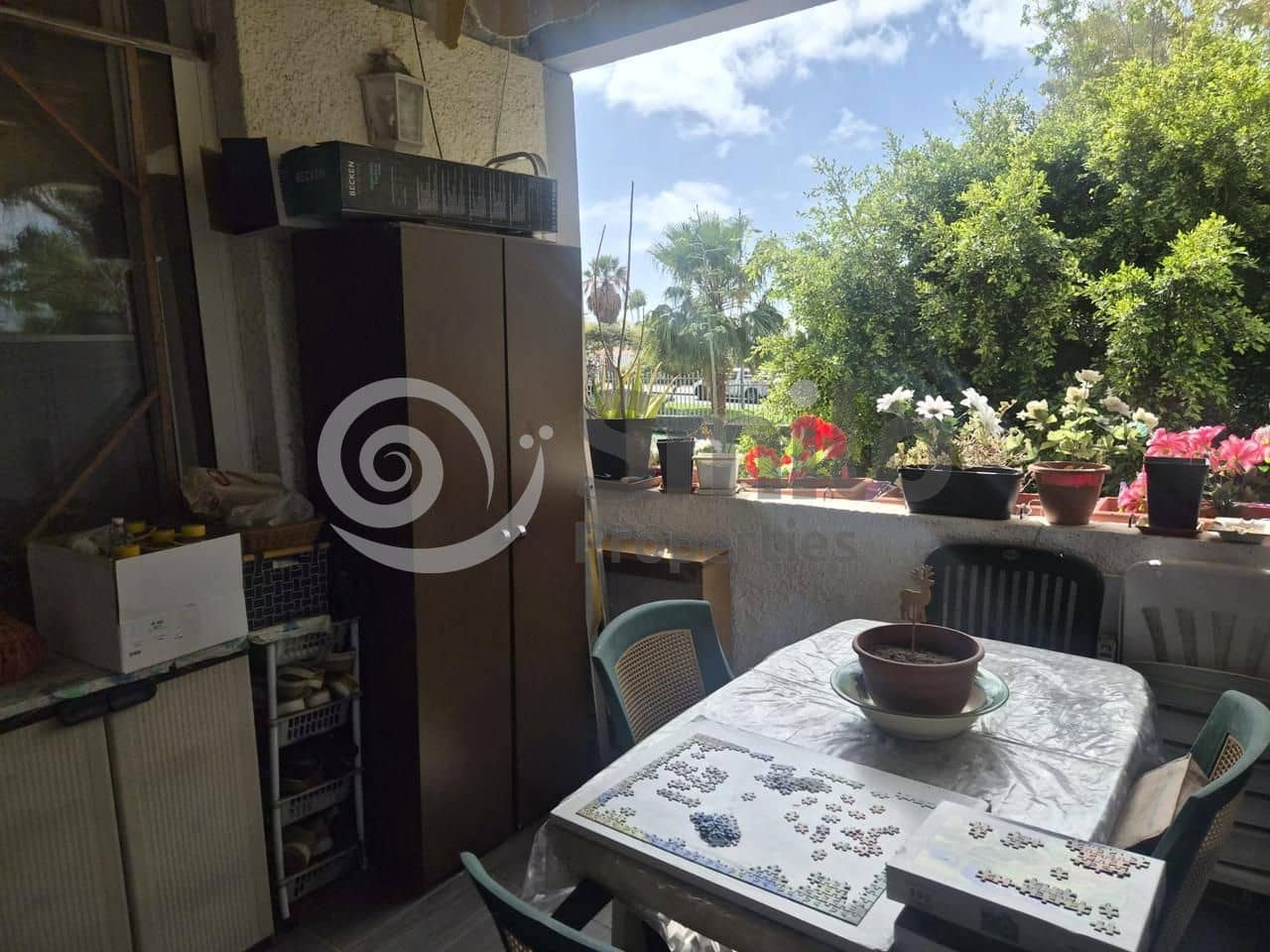 Piso de 1 habitación en Arona en venta con piscina garaje - 165.000 € (Ref: 9632703)