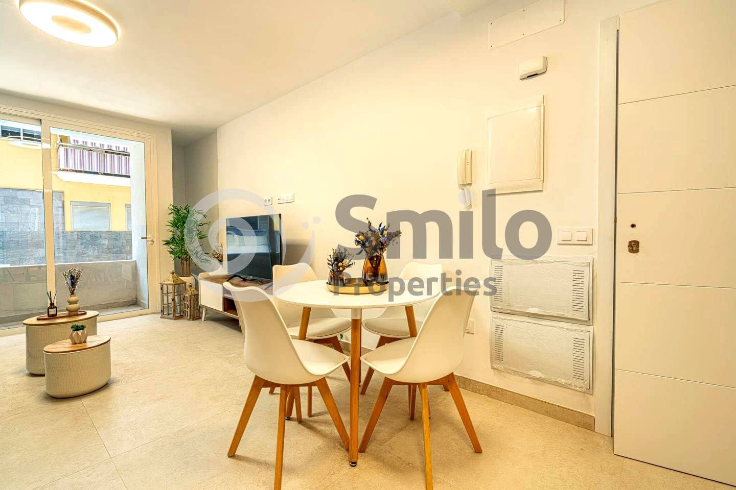 2 slaapkamer Flat te koop in Guia de Isora met zwembad garage - € 401.785 (Ref: 9635213)