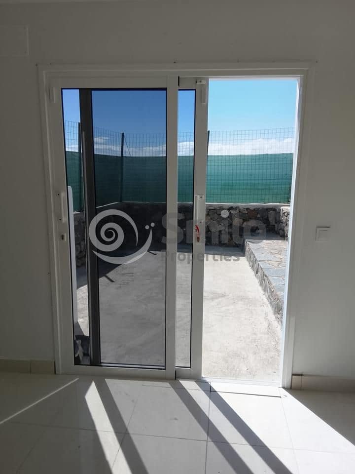 2 soveværelse Villa til salg i Guia de Isora med garage - € 137.000 (Ref: 9643547)