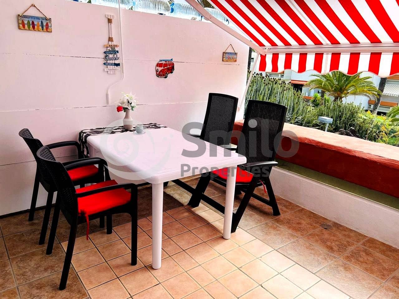 Piso de 1 habitación en Arona en venta con piscina - 189.900 € (Ref: 9659688)