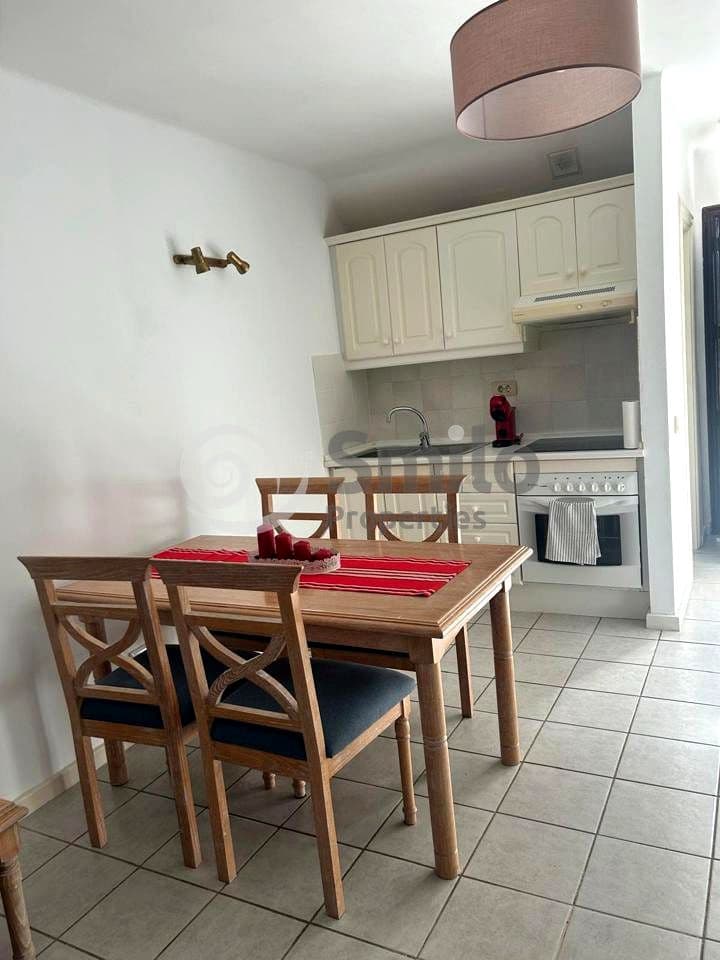 Appartement de 1 chambre à louer à Costa del Silencio avec piscine - 1 450 € (Ref: 9669397)