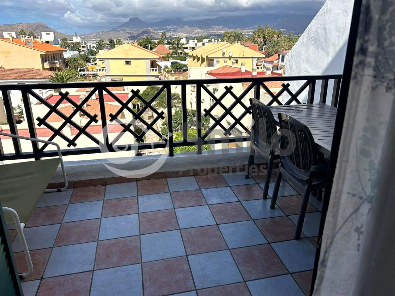 Appartement de 1 chambre à louer à Costa del Silencio avec piscine - 1 450 € (Ref: 9669397)