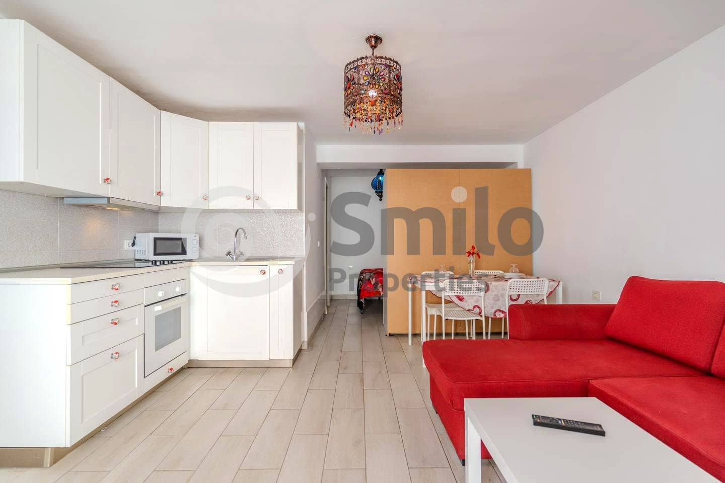 Flat te koop in Costa del Silencio met zwembad - € 139.000 (Ref: 9687671)