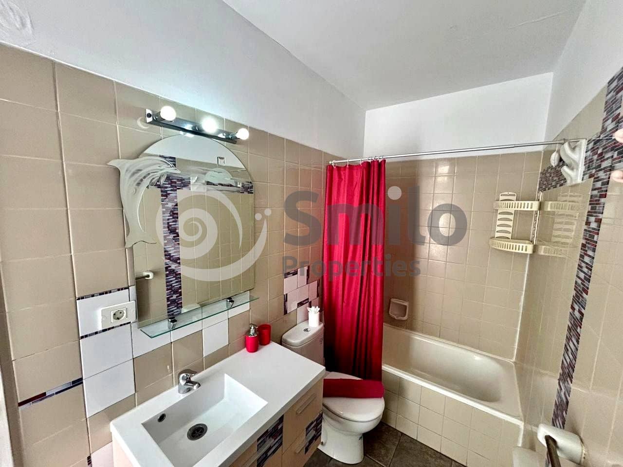 Piso de 1 habitación en Arona en venta con piscina garaje - 189.900 € (Ref: 9748430)