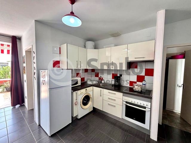 Piso de 1 habitación en Costa del Silencio, Arona en venta con piscina garaje - 189.900 € (Ref: 9748430)