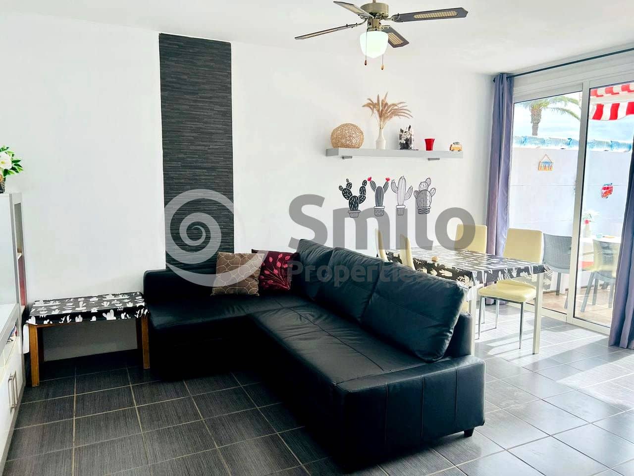 Piso de 1 habitación en Arona en venta con piscina garaje - 189.900 € (Ref: 9748430)