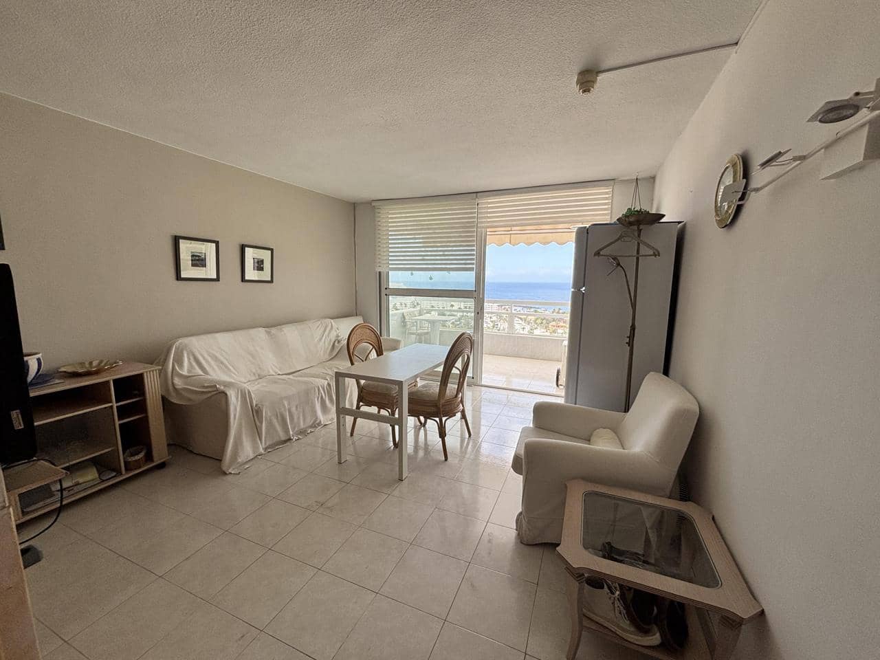 2 makuuhuone Asunto myytävänä paikassa Costa Adeje mukana uima-altaan - 360 000 € (Ref: 9807497)