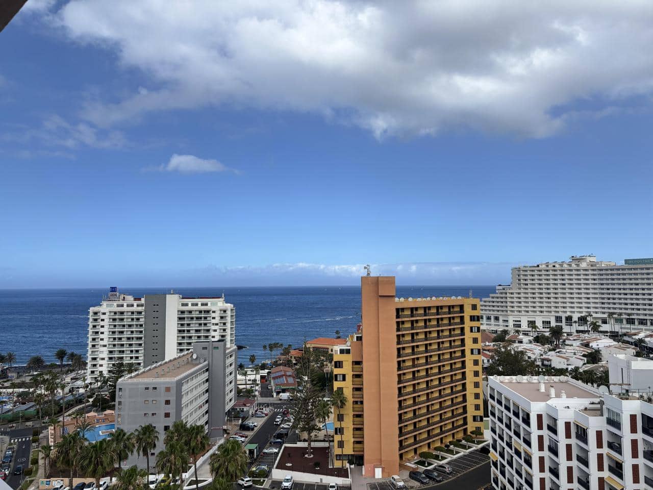 2 makuuhuone Asunto myytävänä paikassa Costa Adeje mukana uima-altaan - 360 000 € (Ref: 9807497)