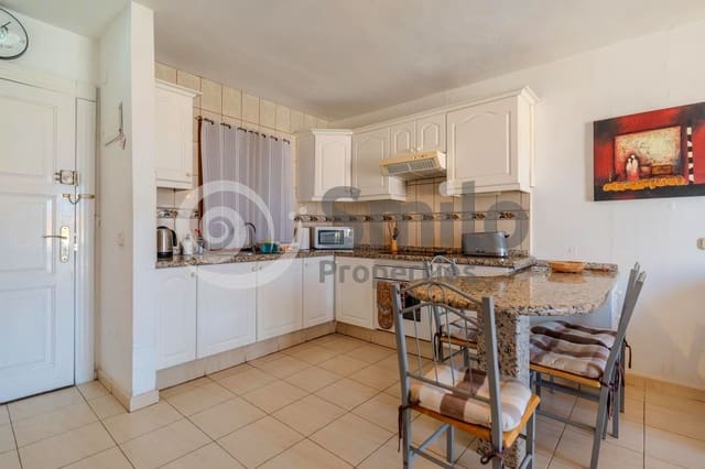 2 Zimmer Wohnung zu verkaufen in San Eugenio Alto, Adeje mit Pool - 349.900 € (Ref: 9809458)
