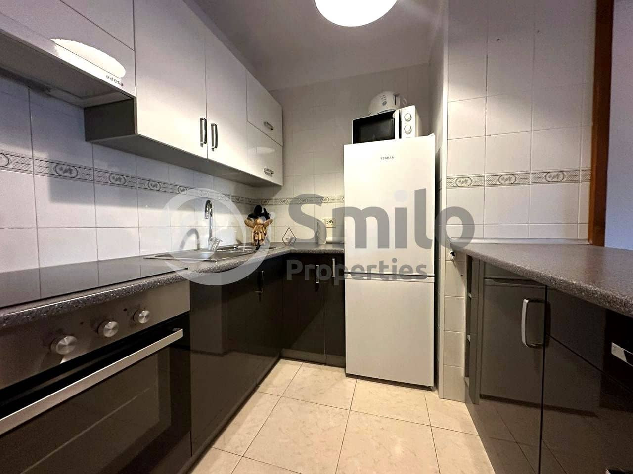 1 quarto Apartamento para arrendar em Los Cristianos - 1 500 € (Ref: 9809844)