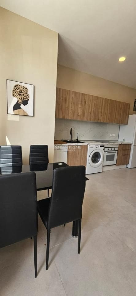 Flat for sale in Costa del Silencio with pool - € 199,000 (Ref: 9810420)