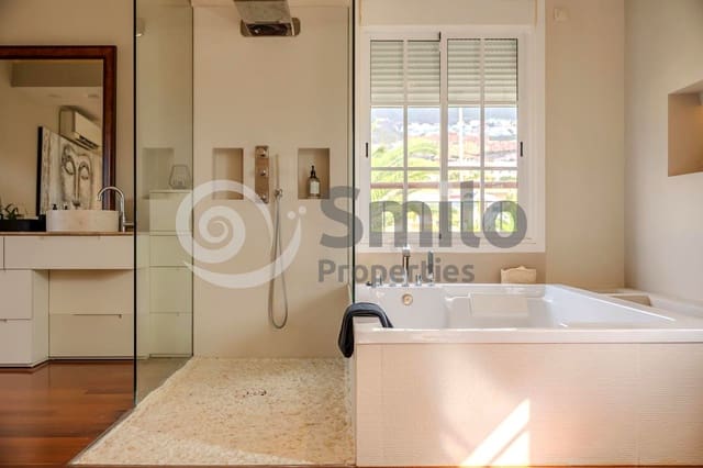 4 Zimmer Villa zu verkaufen in Playa de Fañabé Alto, Adeje mit Pool Garage - 1.499.000 € (Ref: 9812467)