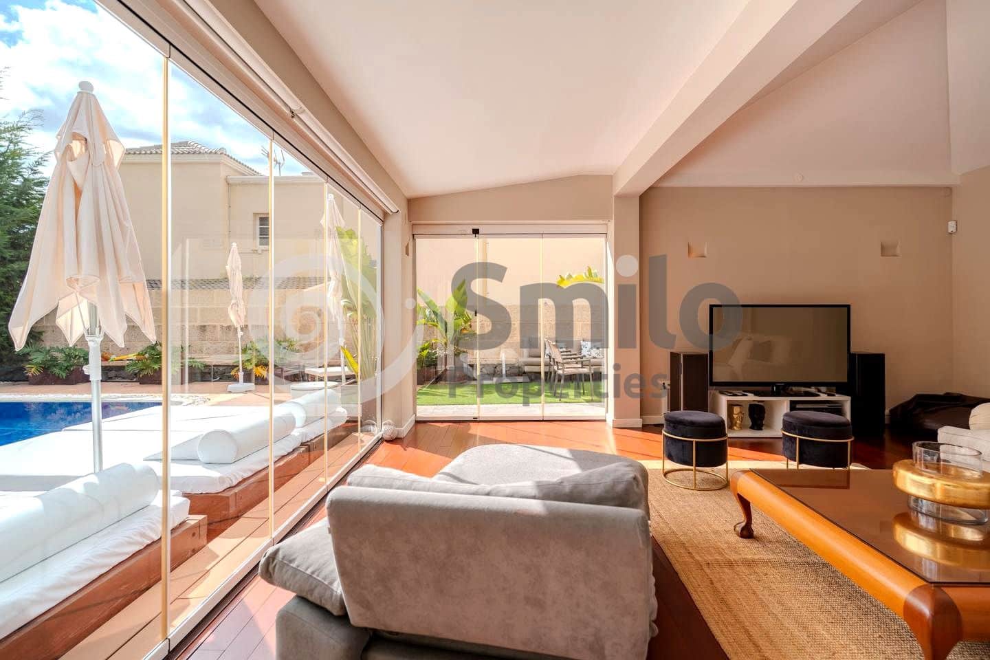 4 Zimmer Villa zu verkaufen in Costa Adeje mit Pool Garage - 1.499.000 € (Ref: 9812467)