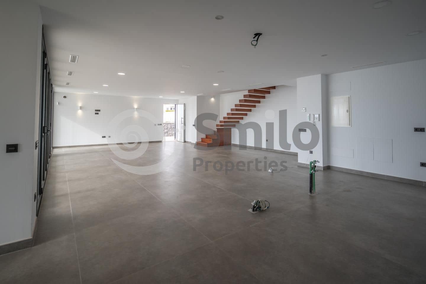 4 chambre Villa/Maison à vendre à Adeje avec piscine garage - 1 950 000 € (Ref: 9816201)