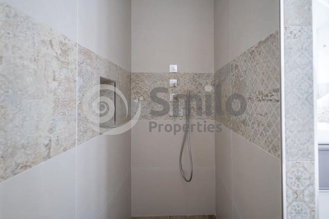 4 chambre Villa/Maison à vendre à Torviscas Centro y Alto, Adeje avec piscine garage - 1 950 000 € (Ref: 9816201)