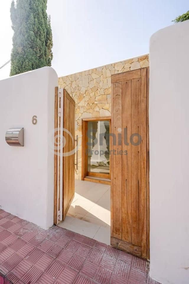 5 Zimmer Villa zu verkaufen in Adeje mit Pool Garage - 1.800.000 € (Ref: 9819248)